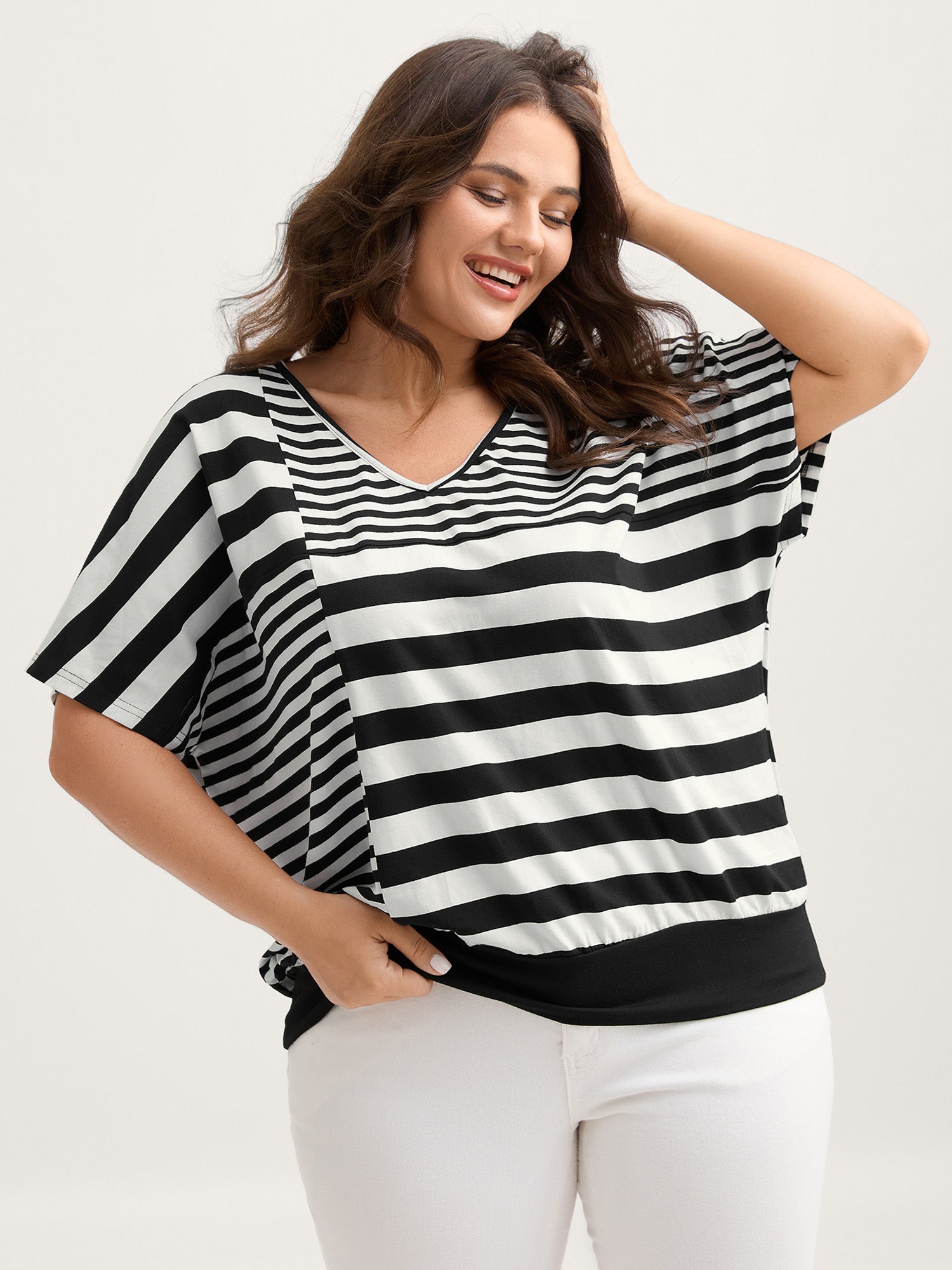 Irregular Stripes Color Contrast T-Shirt