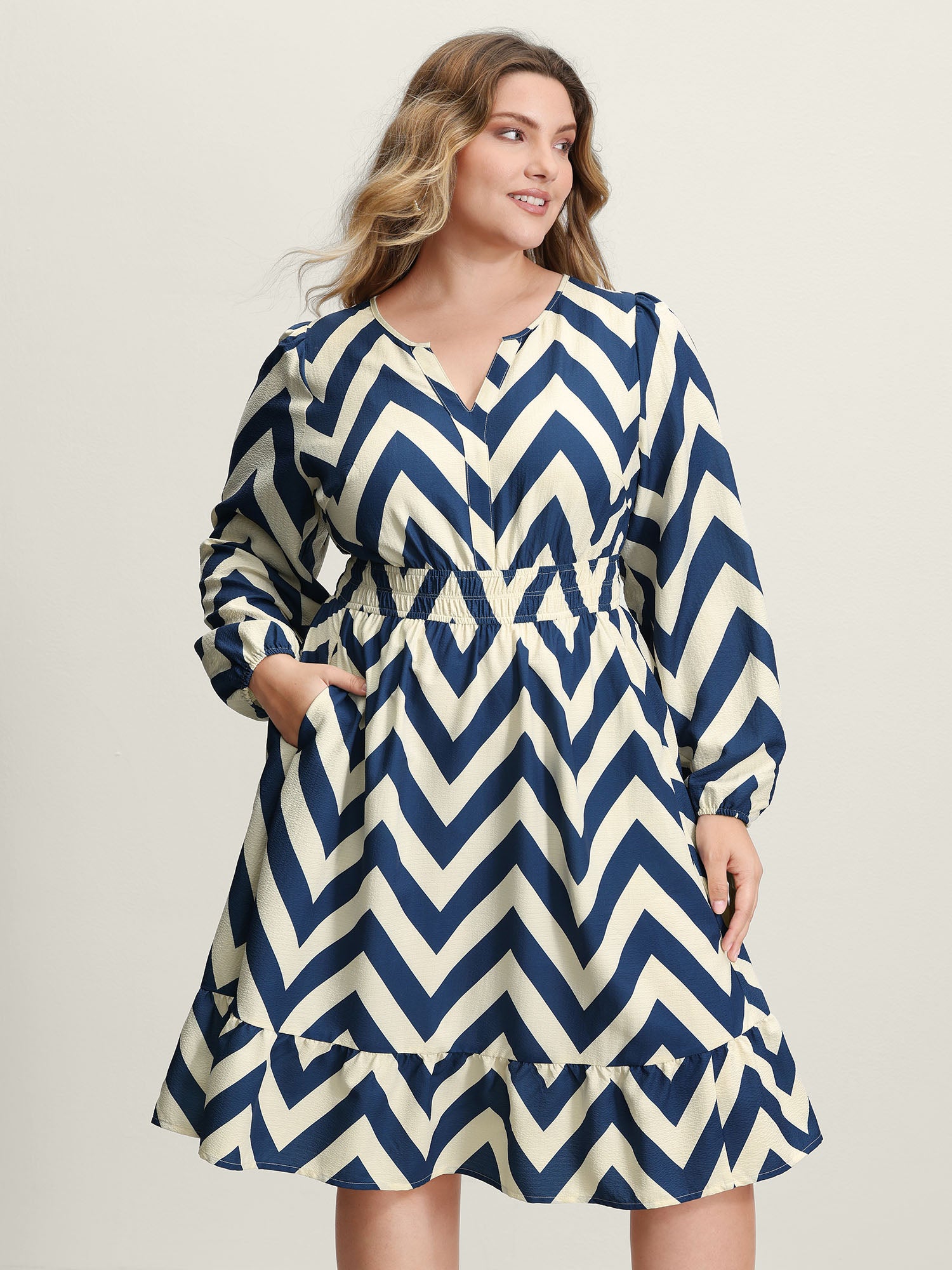 Wavy Textured Stretchy Waist Midi Dress