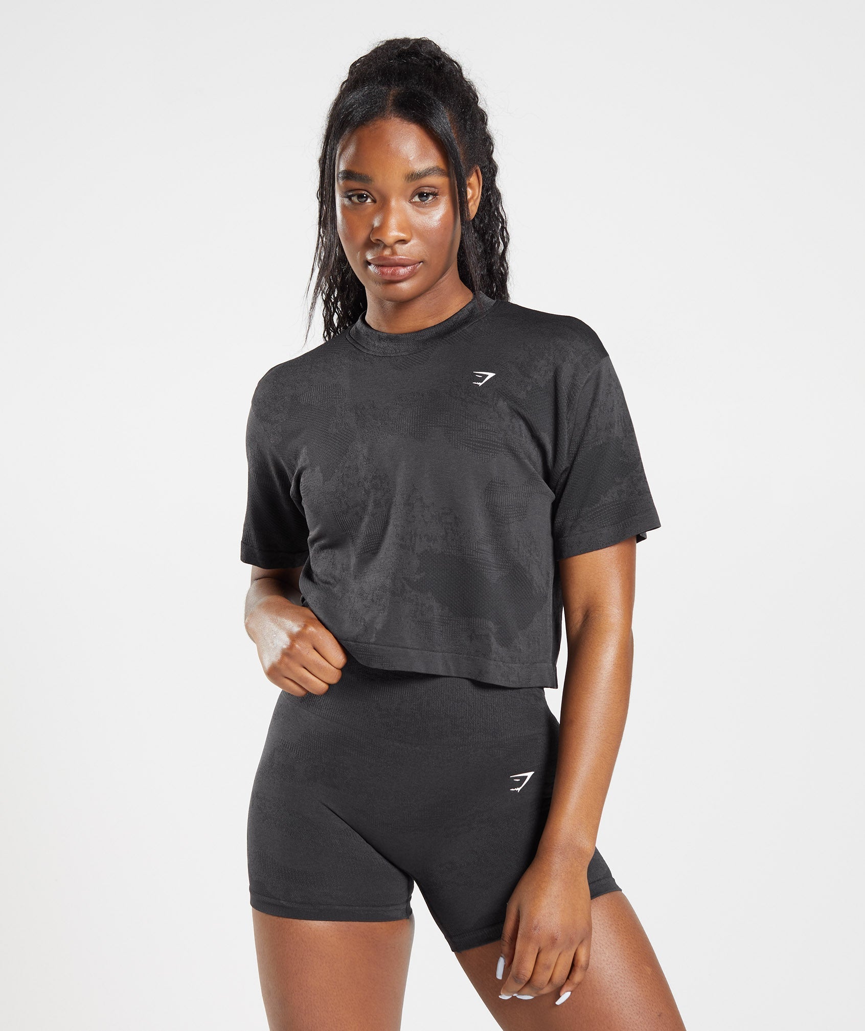 Gymshark Adapt Camo Seamless Crop Top - Black/Onyx Grey