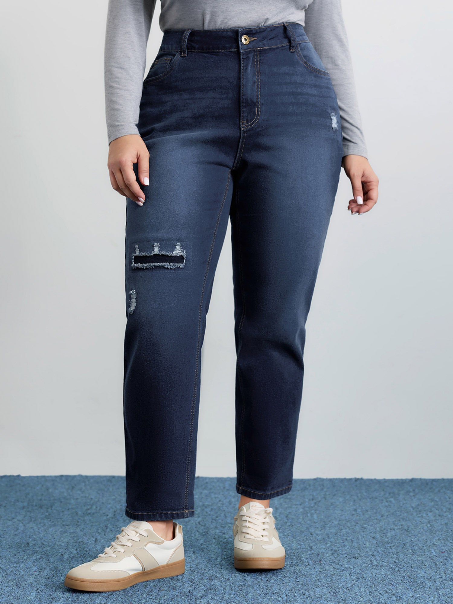 Stretchy Crown Ripped Straight-Leg Jeans
