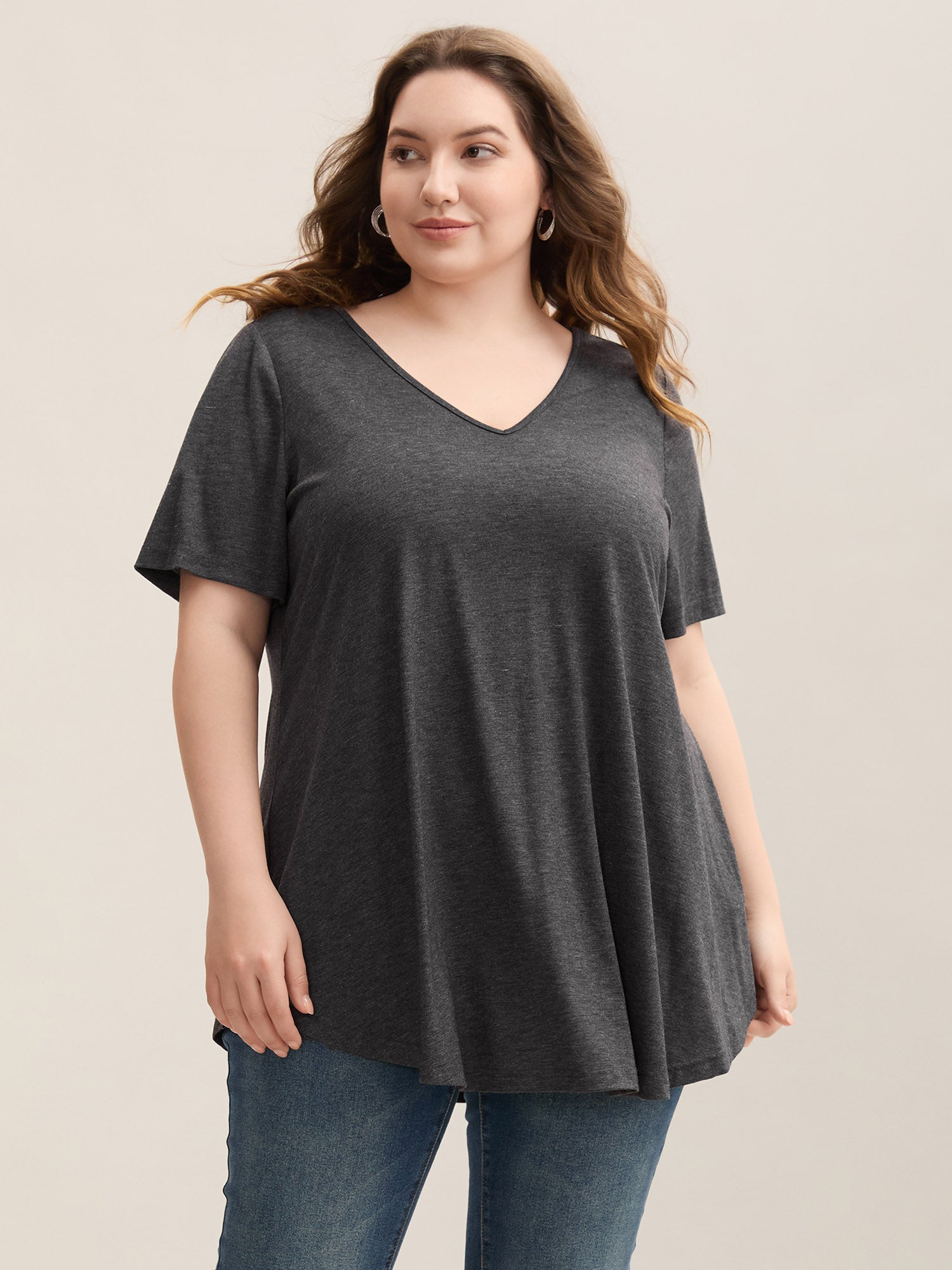 Curved Hem V-Neck Plain Knit Top