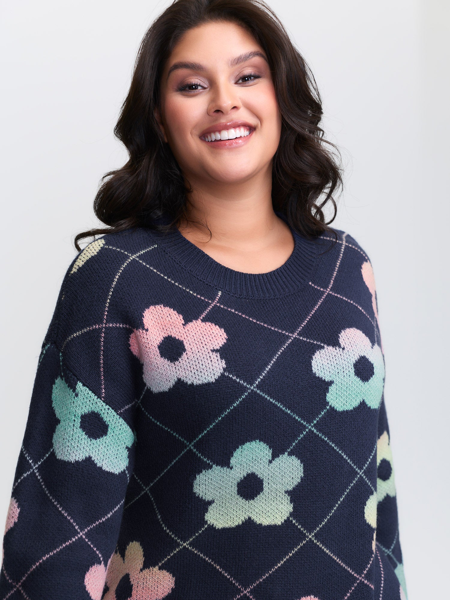 Floral Color Gradient Round Neck Pullover