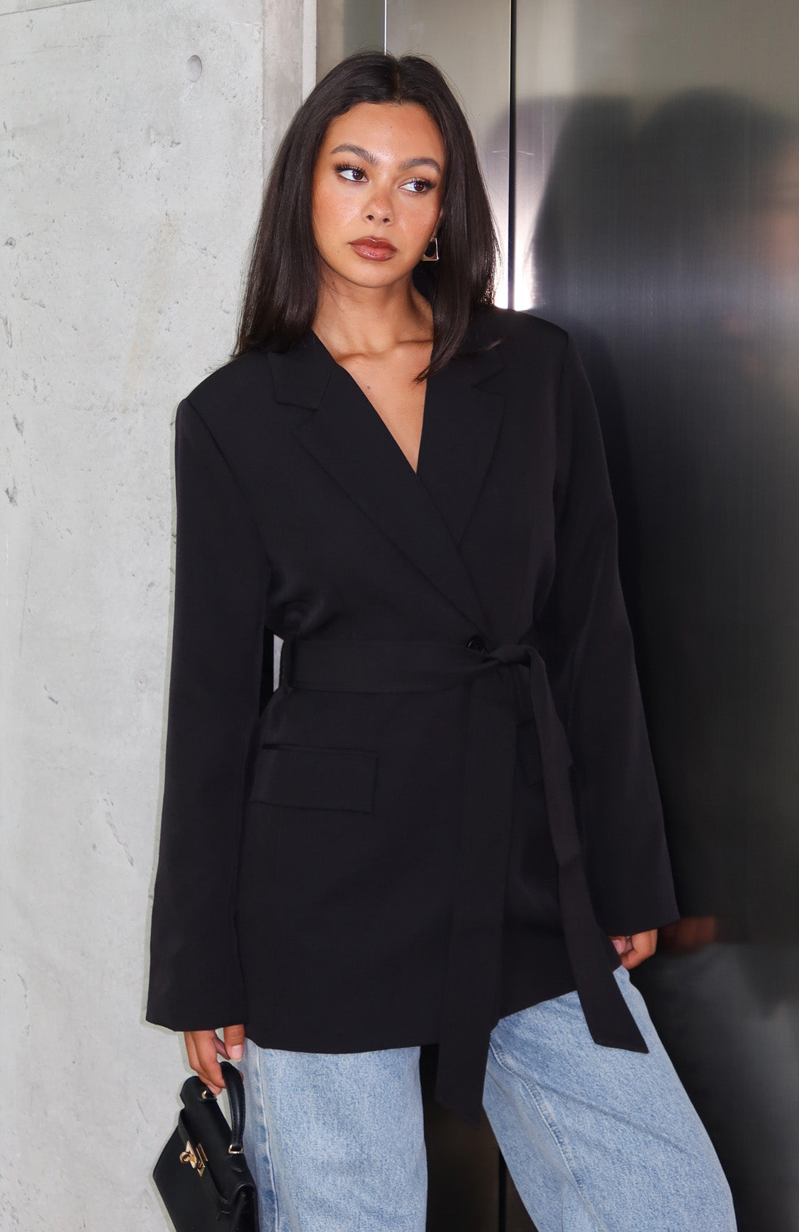 How They Shine Jacket Black