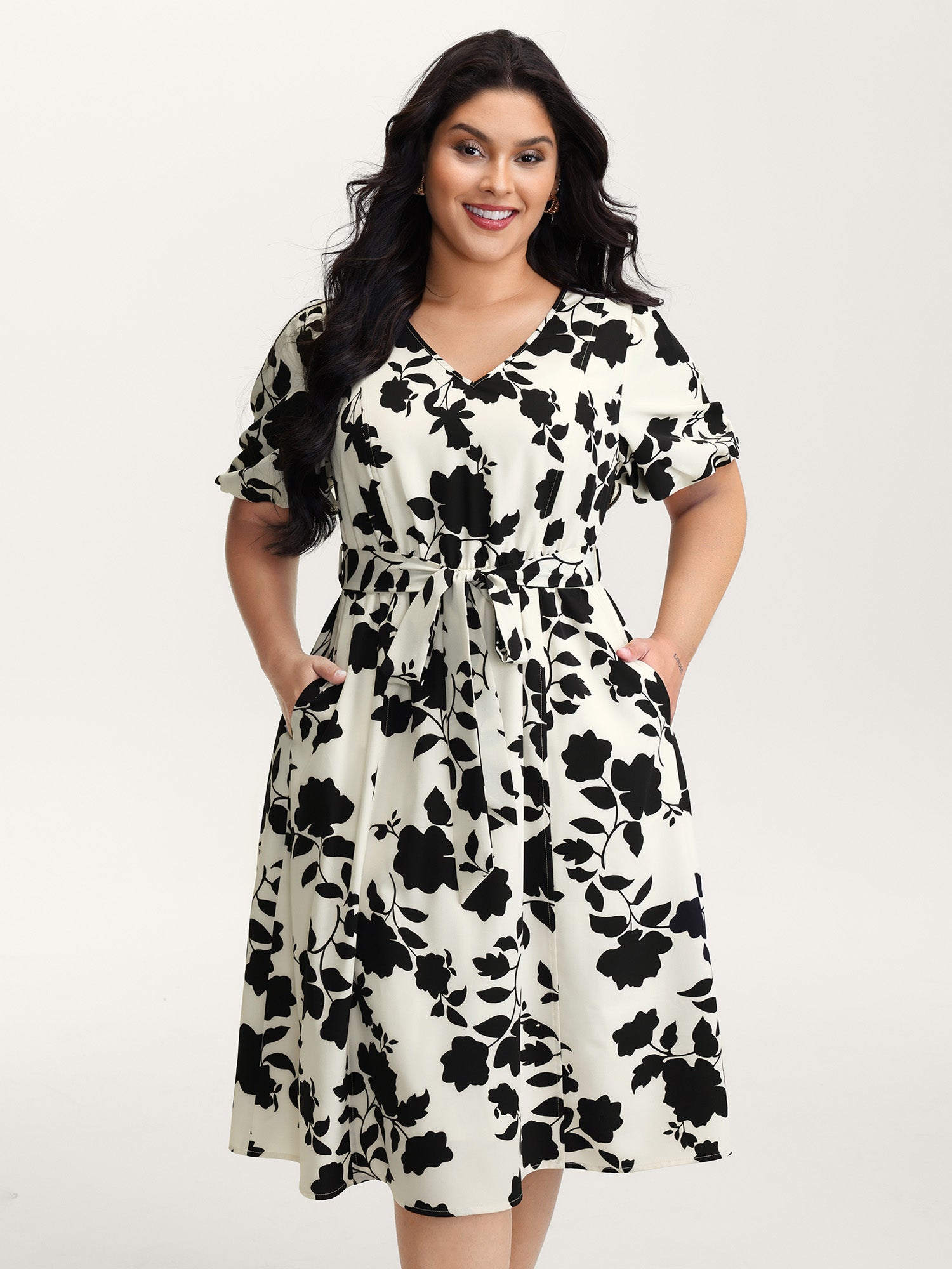 Silhouette Flower Puffy Sleeve Midi Dress