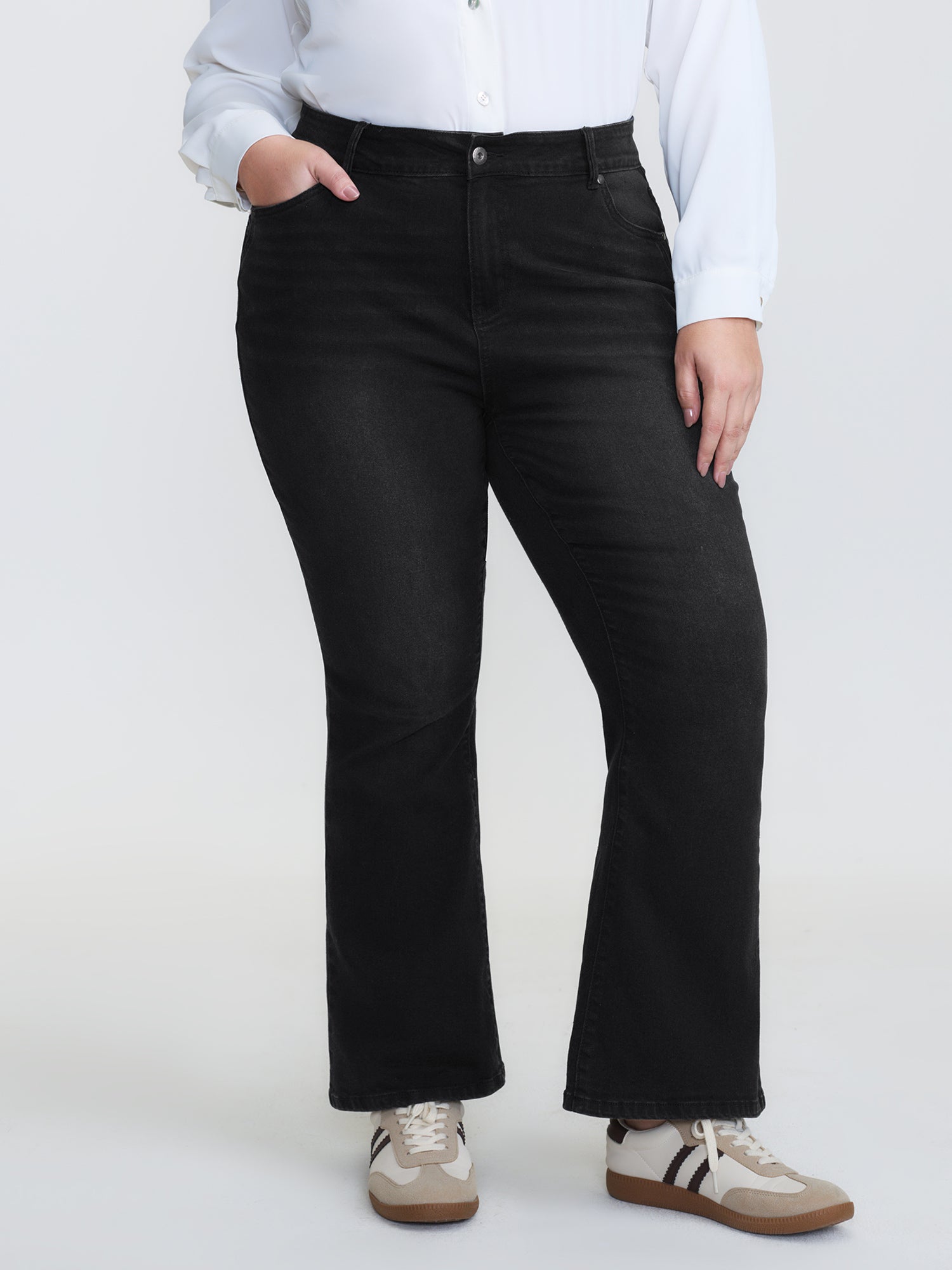Mid-Rise Everyday Bootcut Jeans