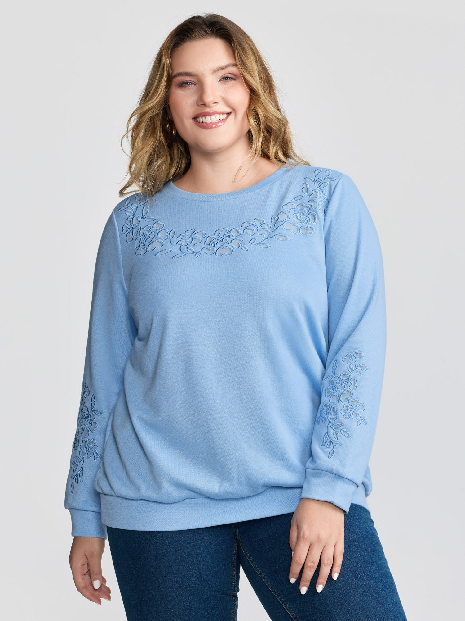 Cut-Out Embroidery Relaxed-Fit Sweatshirt